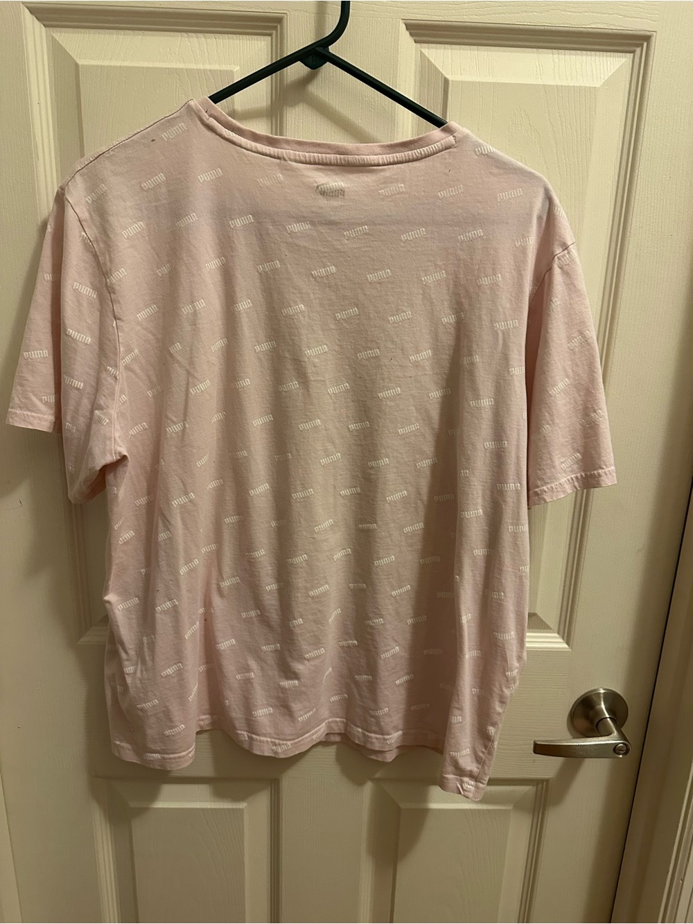 Puma Men's Pale Pink All-Over Logo Short Sleeve Tee - Picture 5 of 6